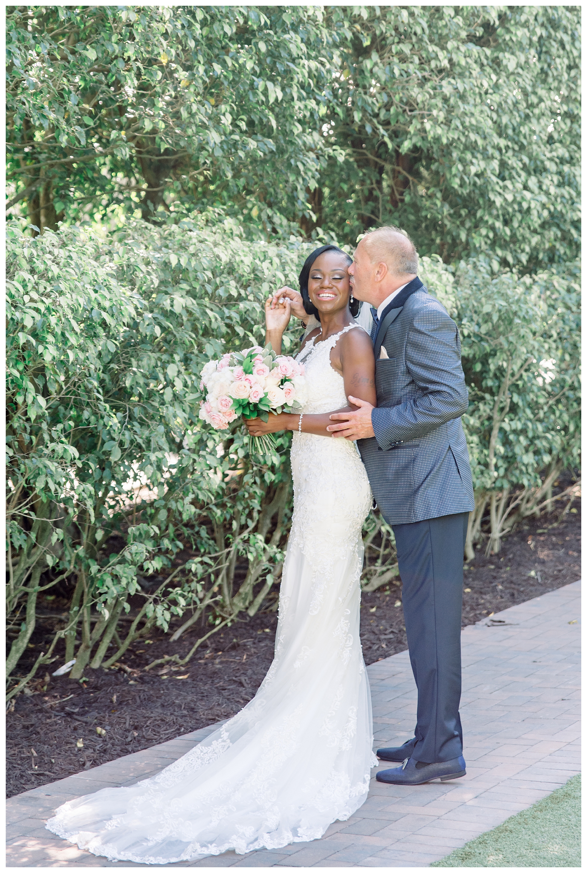 First look moment at Hyatt Regency Coconut Point | Florida wedding photographer | Jessica McCalla Photography