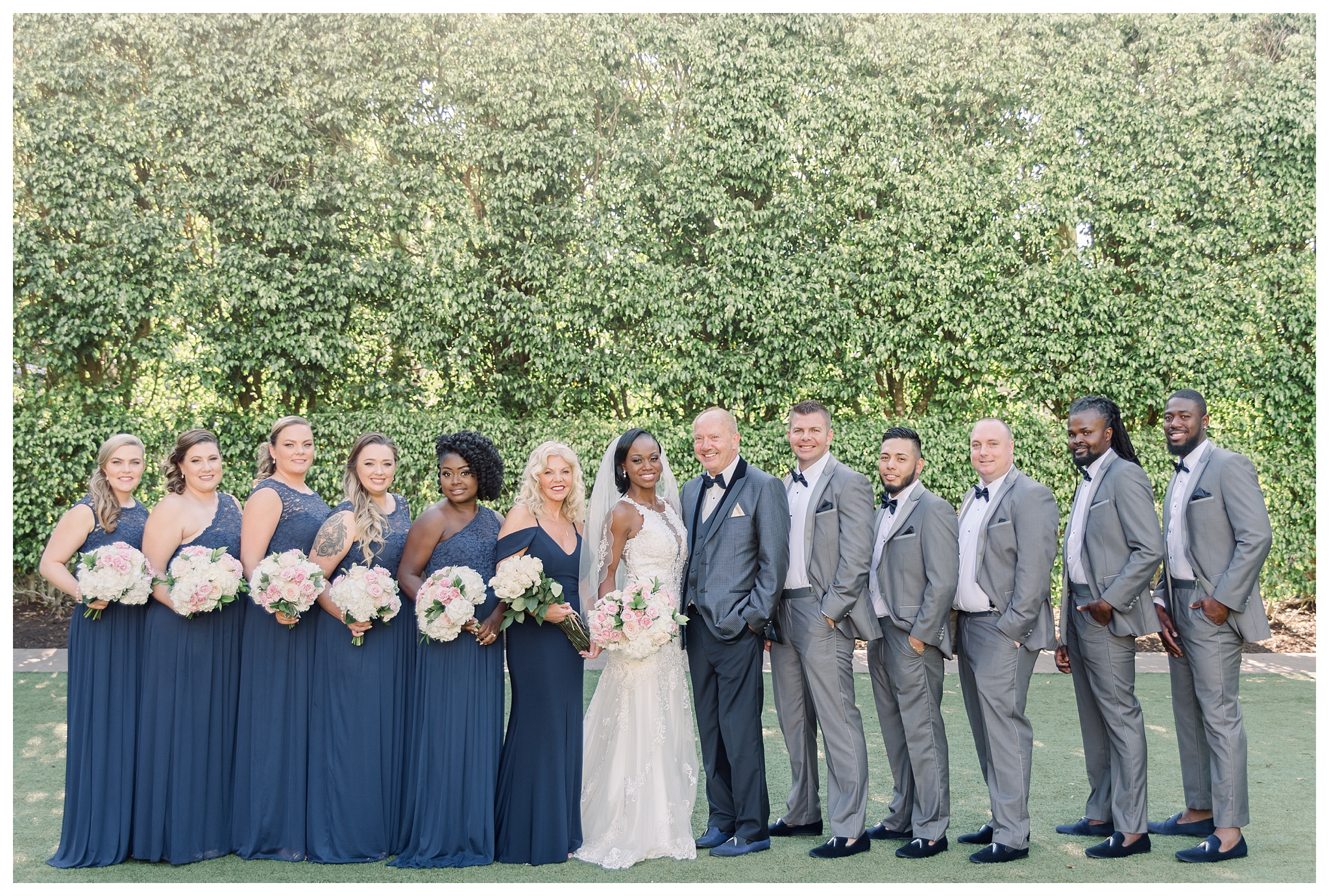 Bridal party portraits with navy and blush accents by Jessica McCalla Photography